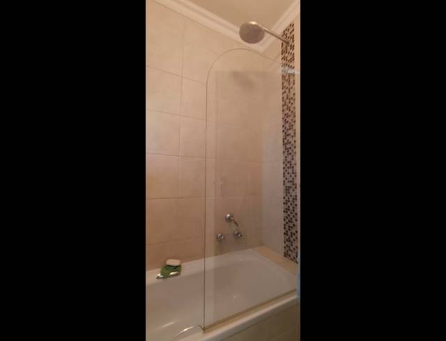 1 BEDROOM PROPERTY TO RENT IN BEDFORD GARDENS